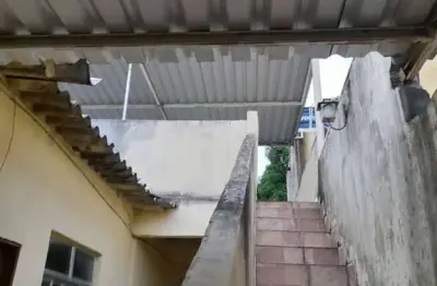 Casa com 2 quartos à venda na Rua H, 45, Jardim Anhangá, Duque de Caxias