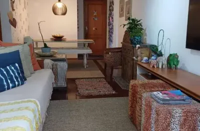 Apartamento à venda na Rua Guernica, Recreio dos Bandeirantes, Rio de Janeiro - RJ