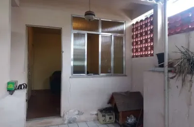 Casa à venda na rua alice freitas, vaz lobo, rio de janeiro - rj