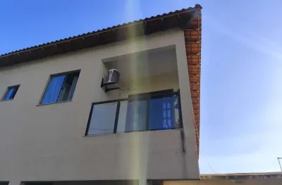 Apartamento à venda na avenida maxwell ramos, parque nanci, maricá - rj