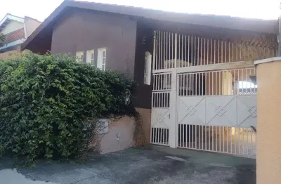 Casa à venda na rua tomé de souza, vila rafael de oliveira, jundiaí - sp