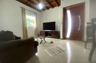 Casa para alugar na rua benjamin constant, santana, niterói - rj