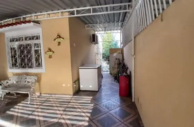 Casa à venda na rua epaminondas jacome, irajá, rio de janeiro - rj