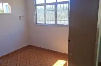Casa à venda na rua alfredo varela, barro vermelho, são gonçalo - rj