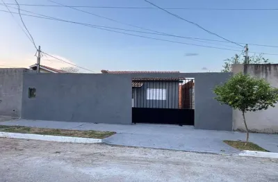 Casa à venda na avenida silvano de oliveira silva, vitória régia, várzea grande - mt