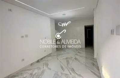 Casa à venda na Rua Rubens Ferreira Martins, Guilhermina, Praia Grande - SP