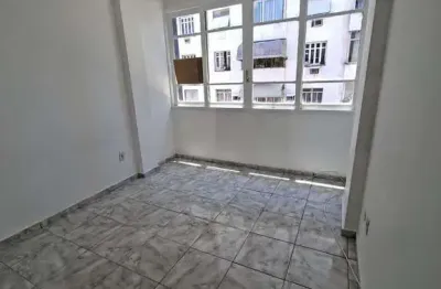 Apartamento à venda na Rua Tadeu Kosciusko, Centro, Rio de Janeiro - RJ