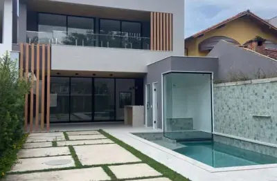 Casa de Condomínio à venda na Rua Ivaldo de Azambuja, Barra da Tijuca, Rio de Janeiro - RJ