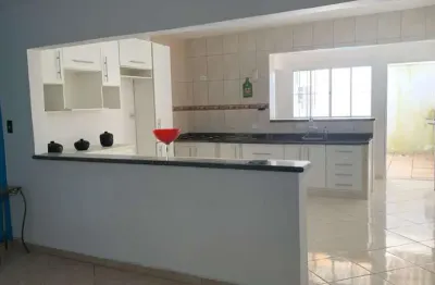 Casa à venda na Avenida Áurea, Jardim do Estádio, Santo André - SP