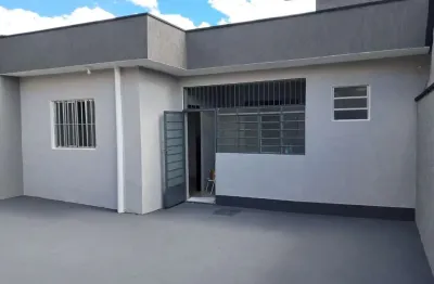 Casa à venda na Rua Quinze de Agosto, Jardim Buriti, Várzea Paulista - SP