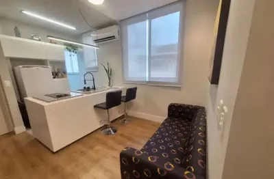Apartamento à venda na Avenida Bartolomeu Mitre, Leblon, Rio de Janeiro - RJ