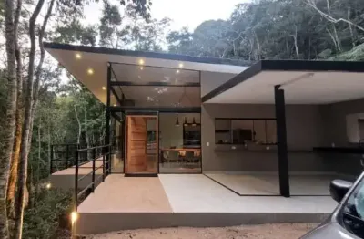 Casa de Condomínio à venda na Rua Bernardo Coutinho, Araras, Petrópolis - RJ