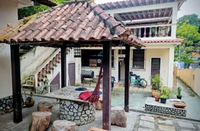 Casa à venda na Rua Regente Príncipe, Paquetá, Rio de Janeiro - RJ