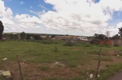 Terreno à venda na avenida miguel sutil em cuiabá mt