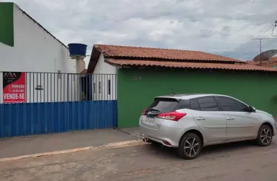 Casa térrea  à venda no bairro 15 de maio- várzea grande
