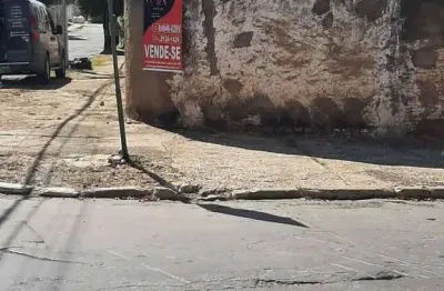 Vende-se terreno de esquina no bairro boa esperança