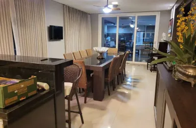 Casa em condomínio fechado com 4 quartos à venda na Rua dos Barus, Jardim Itália, Cuiabá