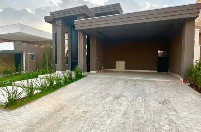 Casa à venda na Avenida dos Florais, Ribeirão do Lipa, Cuiabá