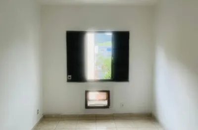 Alugo apartamento de 2 quartos condominio residencial taquara
