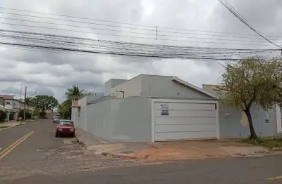 Casa com 4 quartos à venda no Tiradentes, Campo Grande 