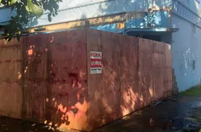 Terreno à venda na Praça Império, 05, Vila Ipiranga, Porto Alegre
