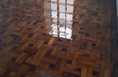 Apartamento 02 dormitórios , amplo, com pátio,e 02 bh térreo sem box.