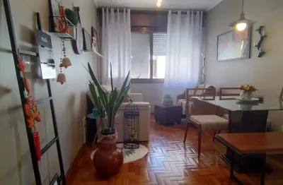 Amplo ap 02 dormitorios, com dep de empregada completa , com vaga.