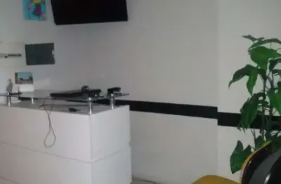Sala comercial para locação no centro de mogi das cruzes. excelente sala comercial localizada no edifício helbor tower.