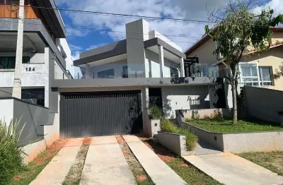 Casa à venda em condomínio fechado em mogi das cruzes-sp, bairro aruã: 3 quartos, 3 suítes, 2 salas, 5 banheiros, 2 vagas, 178m².