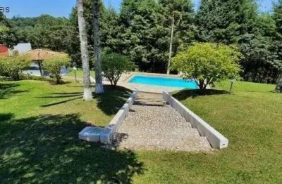 Chácara de luxo à venda em guararema-sp: 4 quartos, 1 suíte, 2 salas, 2 banheiros, vagas, 700m². imperdível!