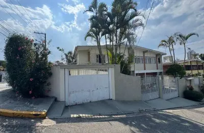 Casa comercial e/ou residencial à venda em mogi das cruzes-sp, vila oliveira: 4 quartos, 1 suíte, 5 salas, 4 vagas de garagem, 220m².