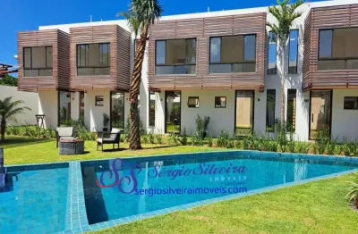 Linda casa duplex em condomínio fechado no porto das dunas