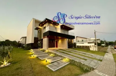 Belíssima casa moderna e de alto padrão no alphaville fortaleza.