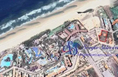 Amplo terreno com 3.354m² em excelente localização em porto das dunas.