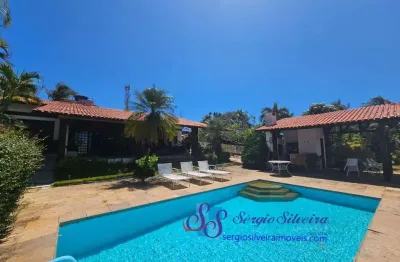 Casa com 4 suítes e com linda vista para o mar em porto das dunas.