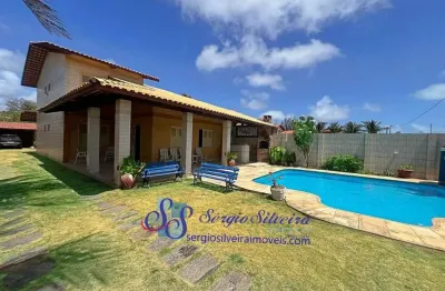 Casa ampla próximo da praia com 4 suítes em porto das dunas.