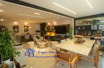 Belíssimo apartamento amplo e com 3 quartos no bairro aldeota