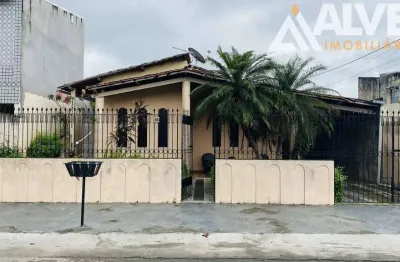 Casa com 4 quartos à venda na Rua Andaraí, Jardim Cruzeiro, Feira de Santana