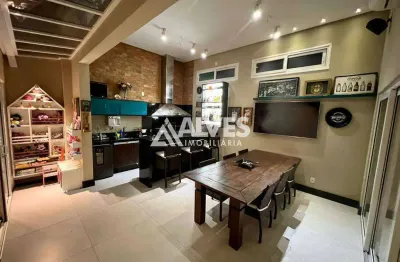 Casa  de alto padrão com 3 suítes e área gourmet completa no bairro sim
