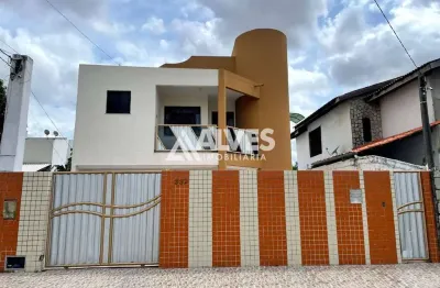 Casa com 4 quartos sendo 1 suíte na região da av. fraga maia