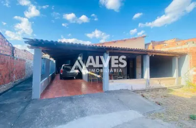 Casa com 3 quartos à venda na Rua Sérgio de Carvalho, Parque Ipê, Feira de Santana