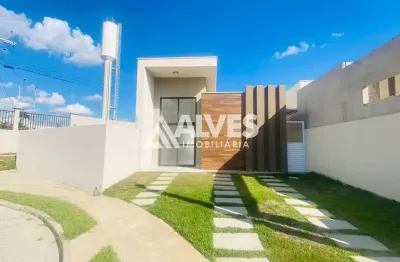 Casa de esquina terreno excedente com 2 quartos sendo 1 suíte