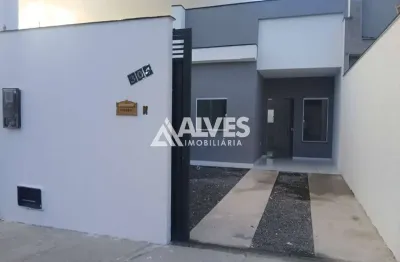 Casa com 2 quartos sendo 1 suíte com escritura grátis