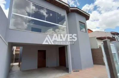 Casa com 4 quartos sendo 3 suítes no bairro cidade nova