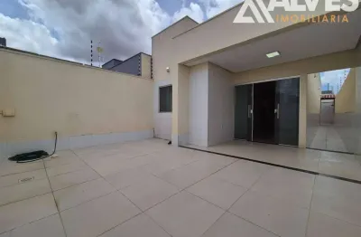 Casa com 2 quartos à venda na Rua Auriflama, Mangabeira, Feira de Santana