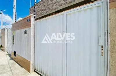Casa com 2 quartos sendo 1 suíte com área para ampliação