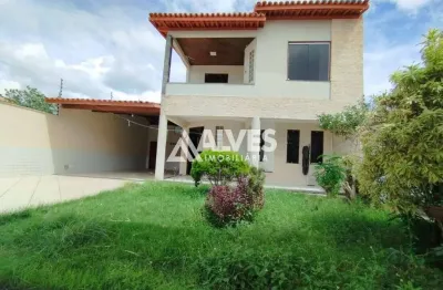Casa com 5 suítes  e terreno gigante no bairro jardim acácia
