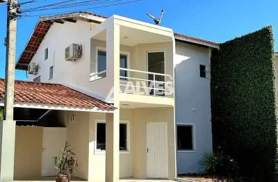 Casa em condomínio fechado com 3 quartos à venda na Rua Boa Vista do Paraíso, Santa Mônica, Feira de Santana