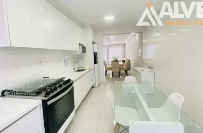 Casa mobiliada com 3 quartos sendo 1 suíte no bairro papagaio