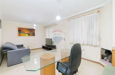 Sobrado com 112,23m² - com 3 quartos + ático  2 vagas, boqueirão